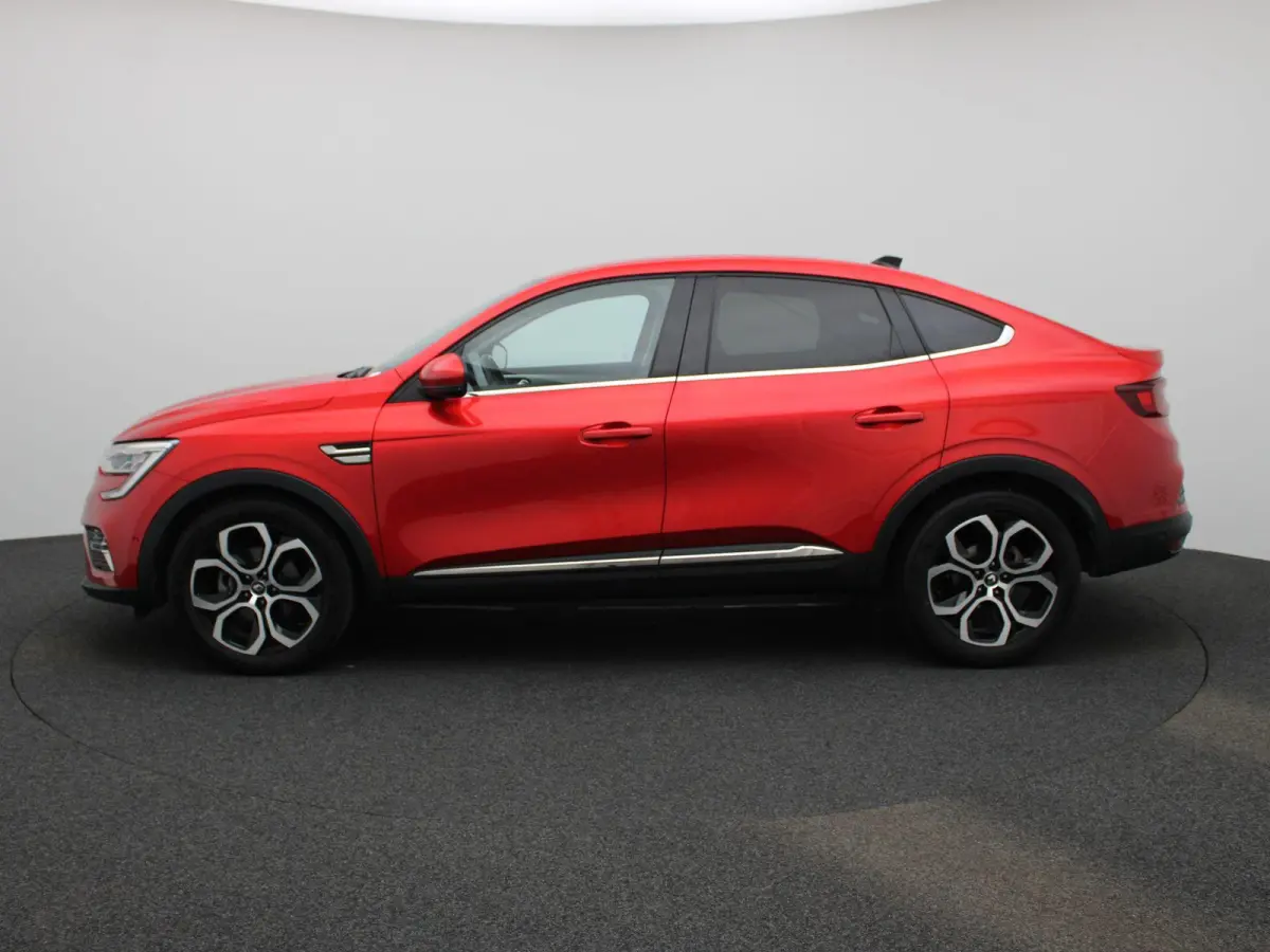 1.6 E-TECH HYBRID INTENS | CAMERA | CLIMATE CONTROL | SFEERVERLICHTING | KEYLESS | NAVIGATIE | LANE ASSIST |