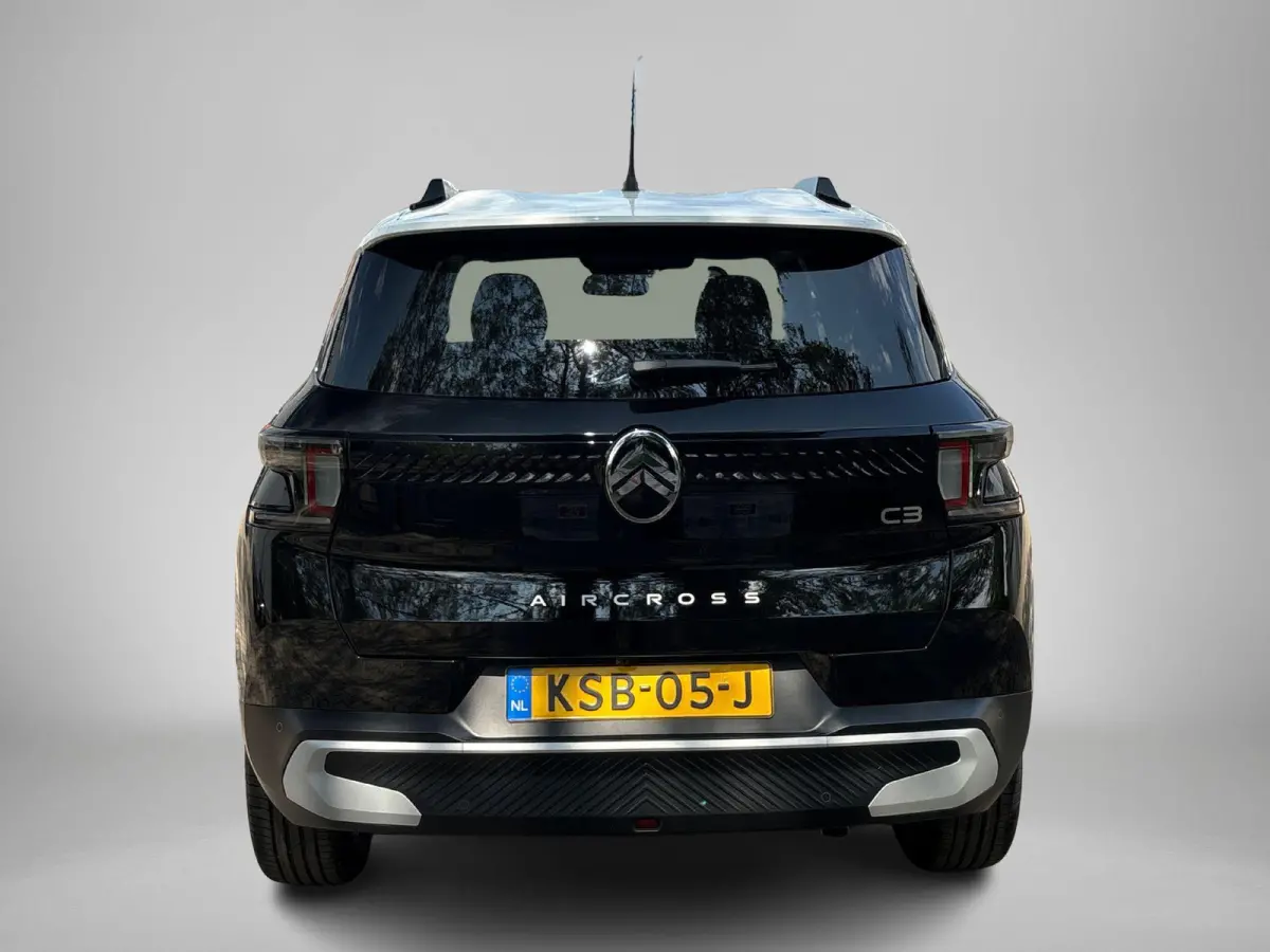 1.2 Hybrid 145pk Max Navigatie | Climate control | Draadloze telefoonlader | Dodehoek sensoren | Achteruitrijcamera | Parkeersensoren rondom | Cruse control | 17" lichtmetalen velgen