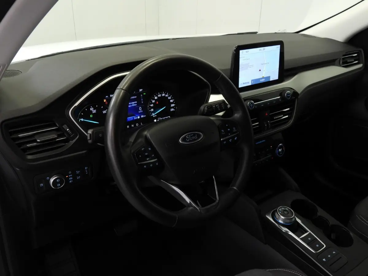 2.5 PHEV Plug-In Cool&Connect TREKH./NAVI/CLIMA/WINTERPACK/17"LMV!