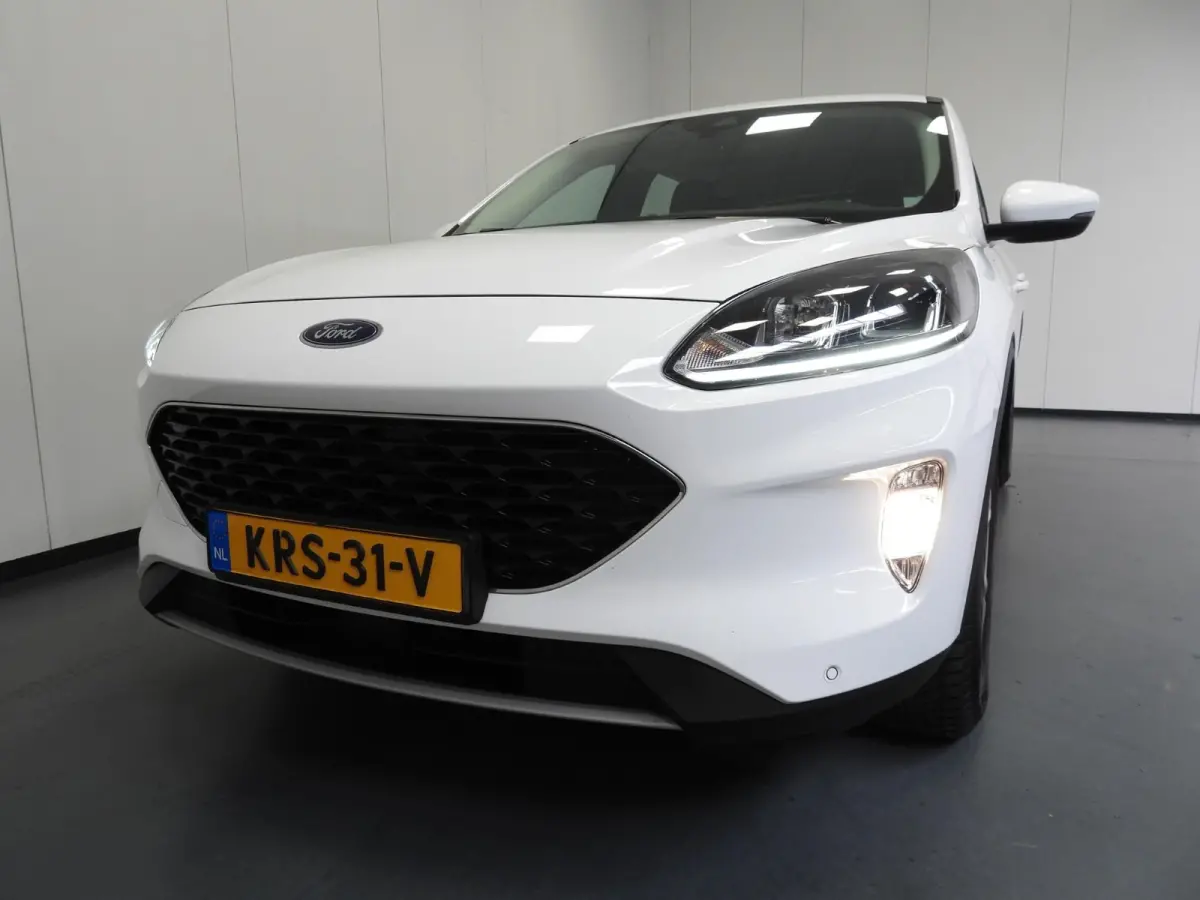 2.5 PHEV Plug-In Cool&Connect TREKH./NAVI/CLIMA/WINTERPACK/17"LMV!