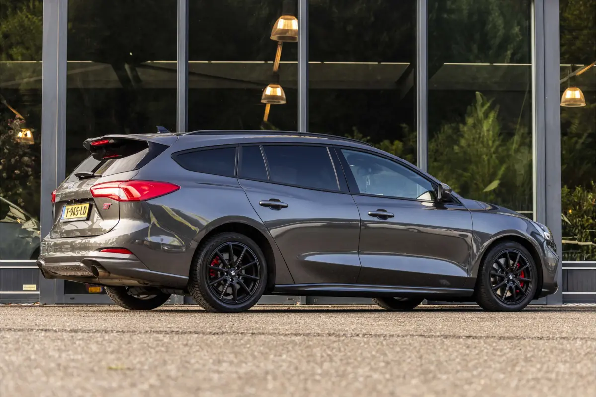 2.3 EcoBoost ST-3 | Elektrisch glazen panorama-dak |