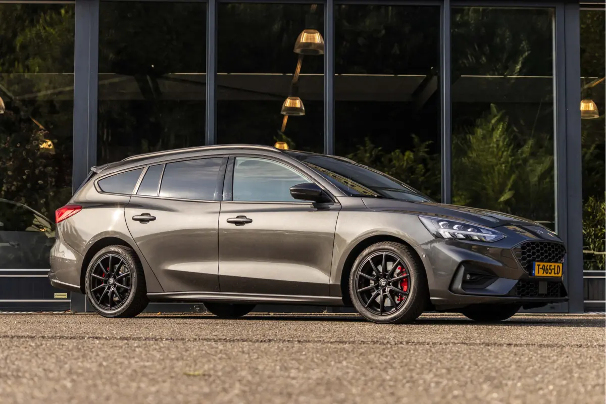 2.3 EcoBoost ST-3 | Elektrisch glazen panorama-dak |