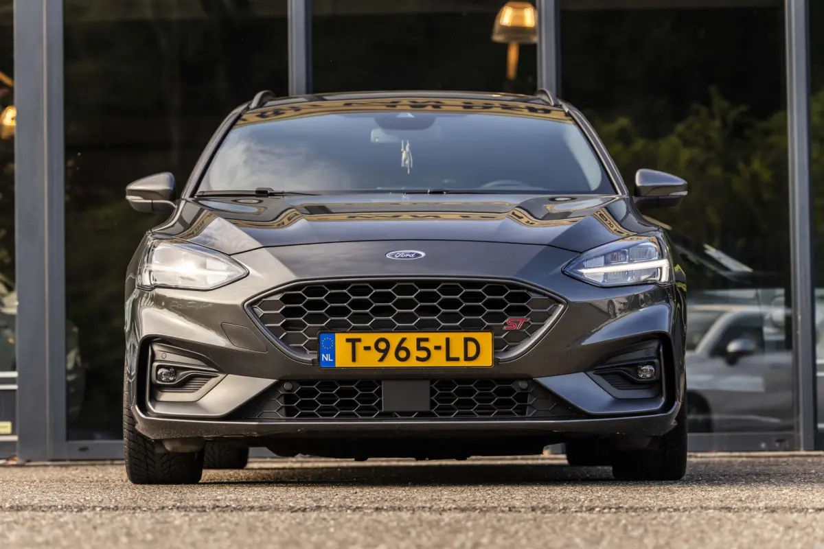 2.3 EcoBoost ST-3 | Elektrisch glazen panorama-dak |