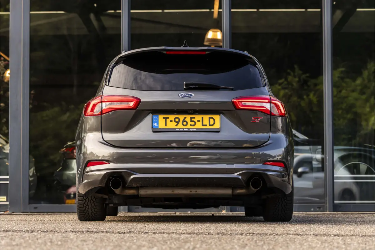 2.3 EcoBoost ST-3 | Elektrisch glazen panorama-dak |