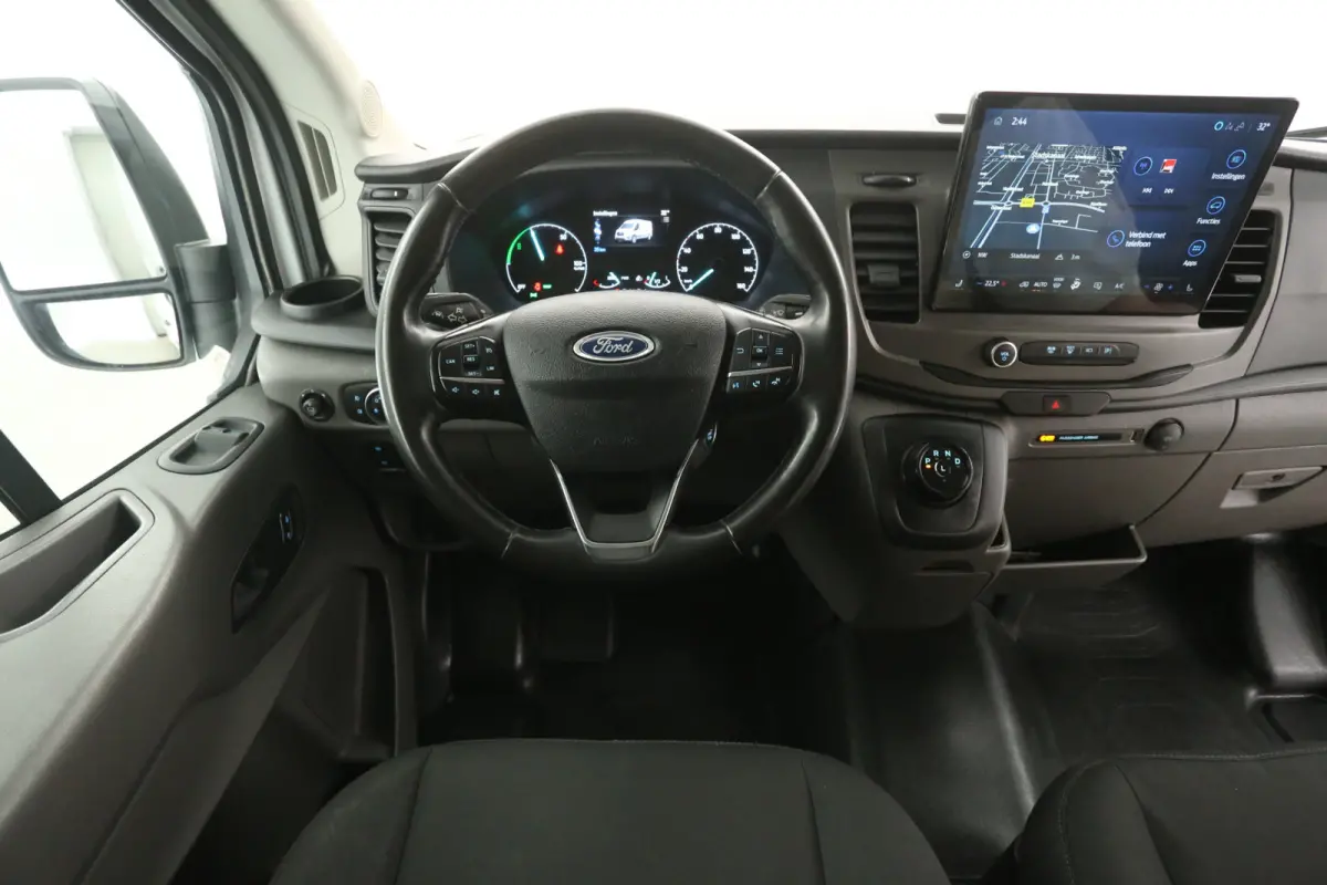 L3H2 68 kWh | Snelladen | SOH 95% | 360° | Clima | 3 Zits | Cruise | Carplay | Parkeersens.