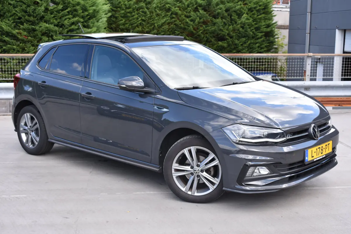 1.0 TSI Highline 95PK | R-LINE | PANORAMA DAK | ADAPT. CRUISE | FULL LED | CLIMATE CONTROL | DAB+