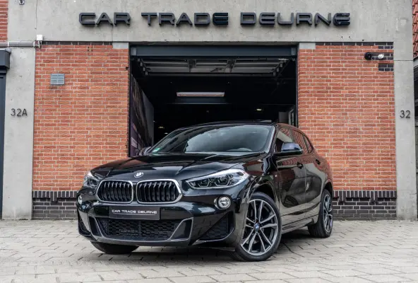 sDrive20i M-Sport Pano / H&K / Camera