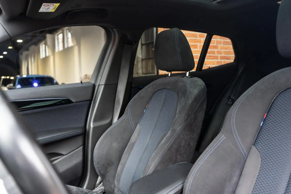 sDrive20i M-Sport Pano / H&K / Camera