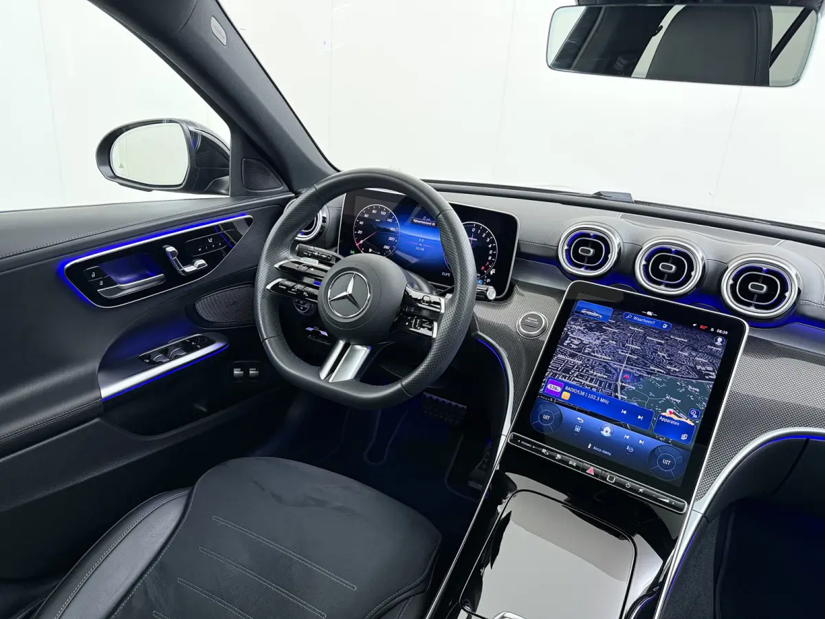 300e AMG // SoH 99% // Trekhaak // Panoramadak // Distronic // 360 Camera // Memory // Sfeerverlichting