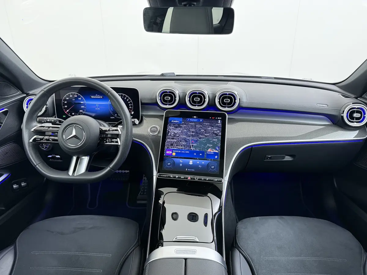 300e AMG // SoH 99% // Trekhaak // Panoramadak // Distronic // 360 Camera // Memory // Sfeerverlichting