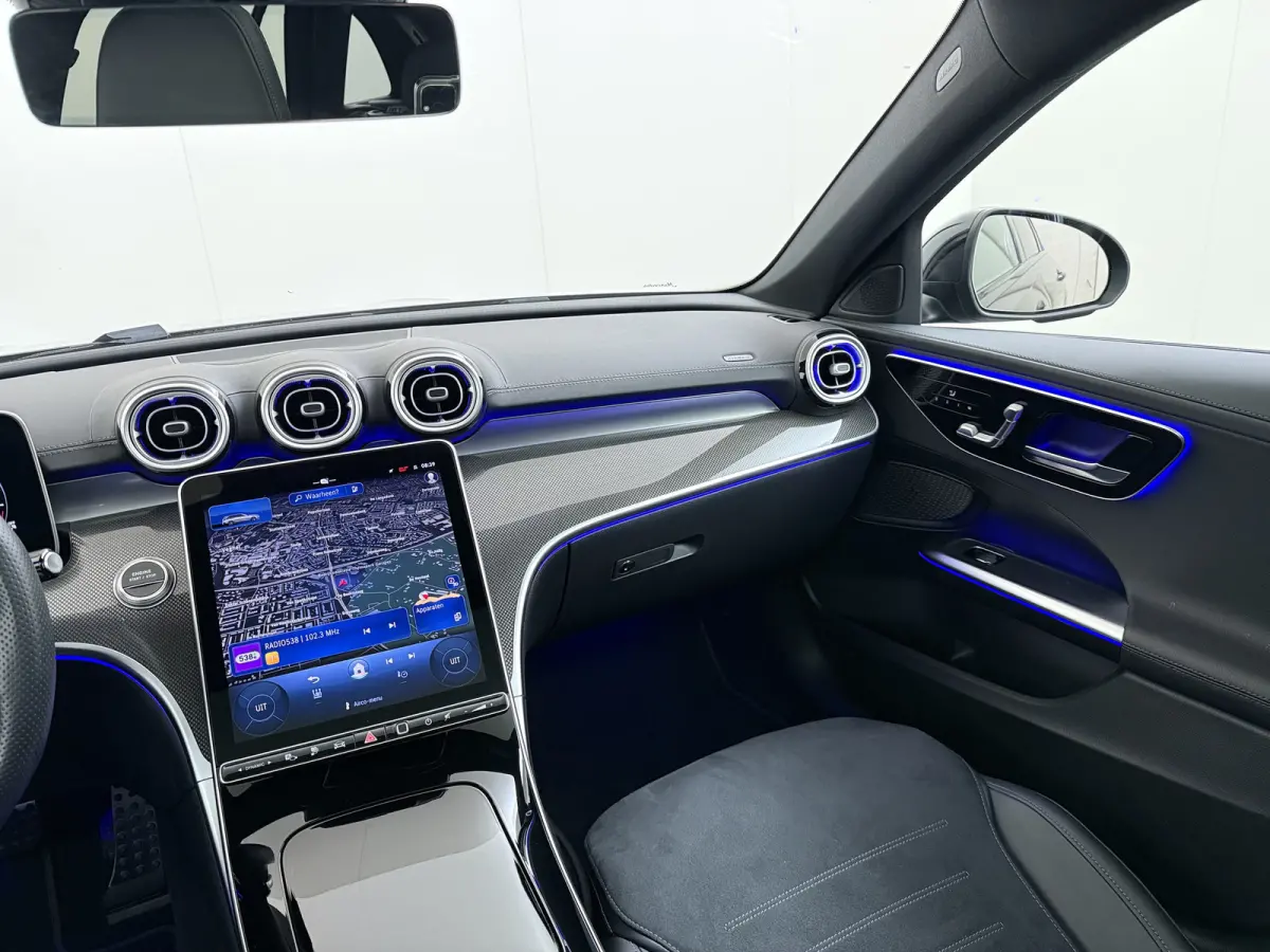 300e AMG // SoH 99% // Trekhaak // Panoramadak // Distronic // 360 Camera // Memory // Sfeerverlichting