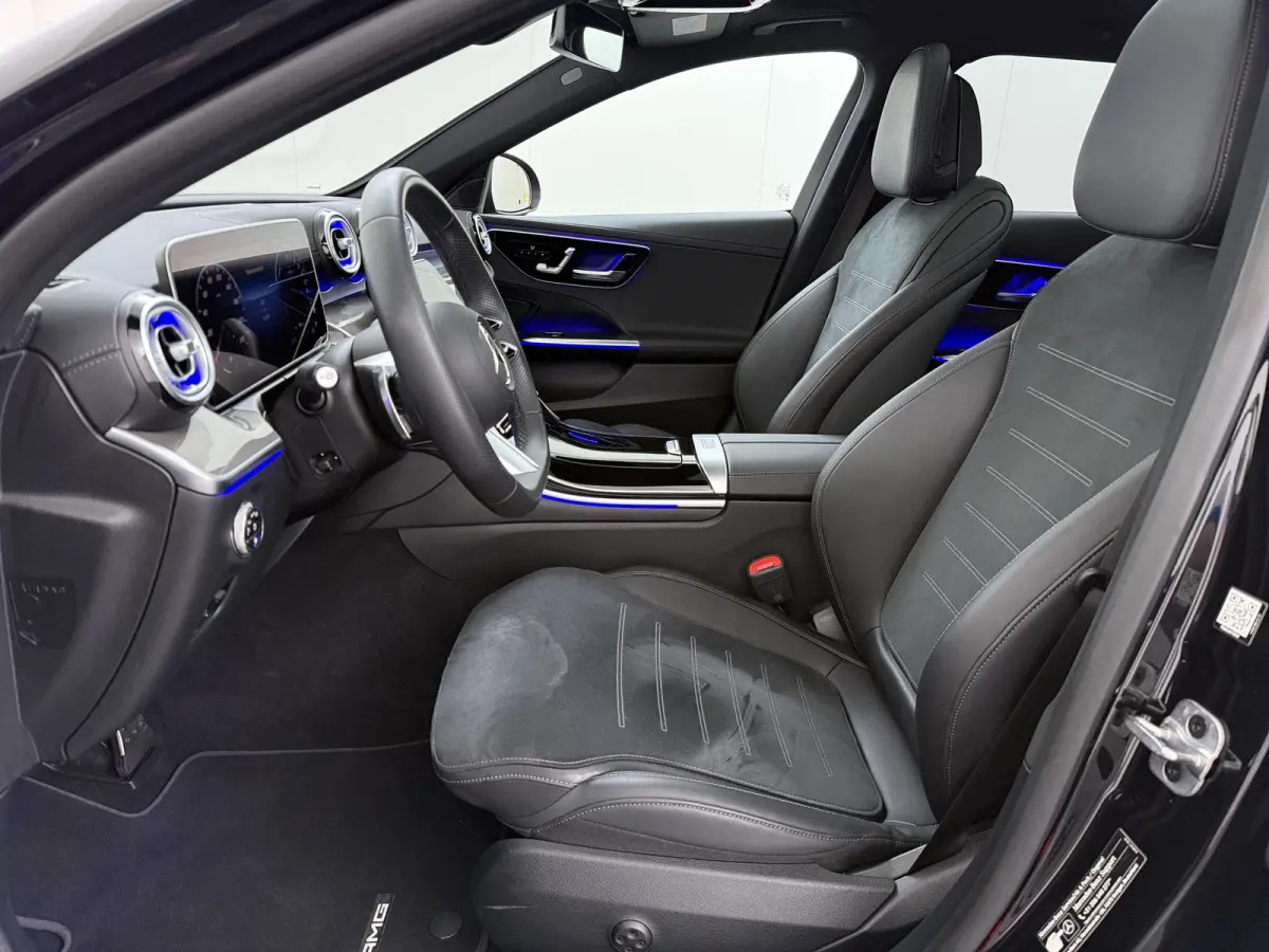 300e AMG // SoH 99% // Trekhaak // Panoramadak // Distronic // 360 Camera // Memory // Sfeerverlichting