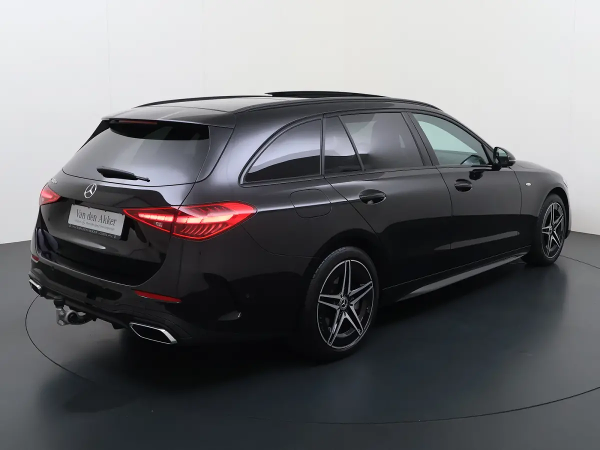 300e AMG // SoH 99% // Trekhaak // Panoramadak // Distronic // 360 Camera // Memory // Sfeerverlichting