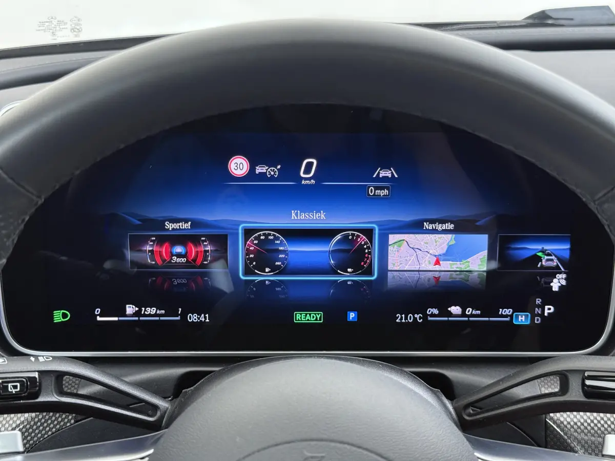300e AMG // SoH 99% // Trekhaak // Panoramadak // Distronic // 360 Camera // Memory // Sfeerverlichting