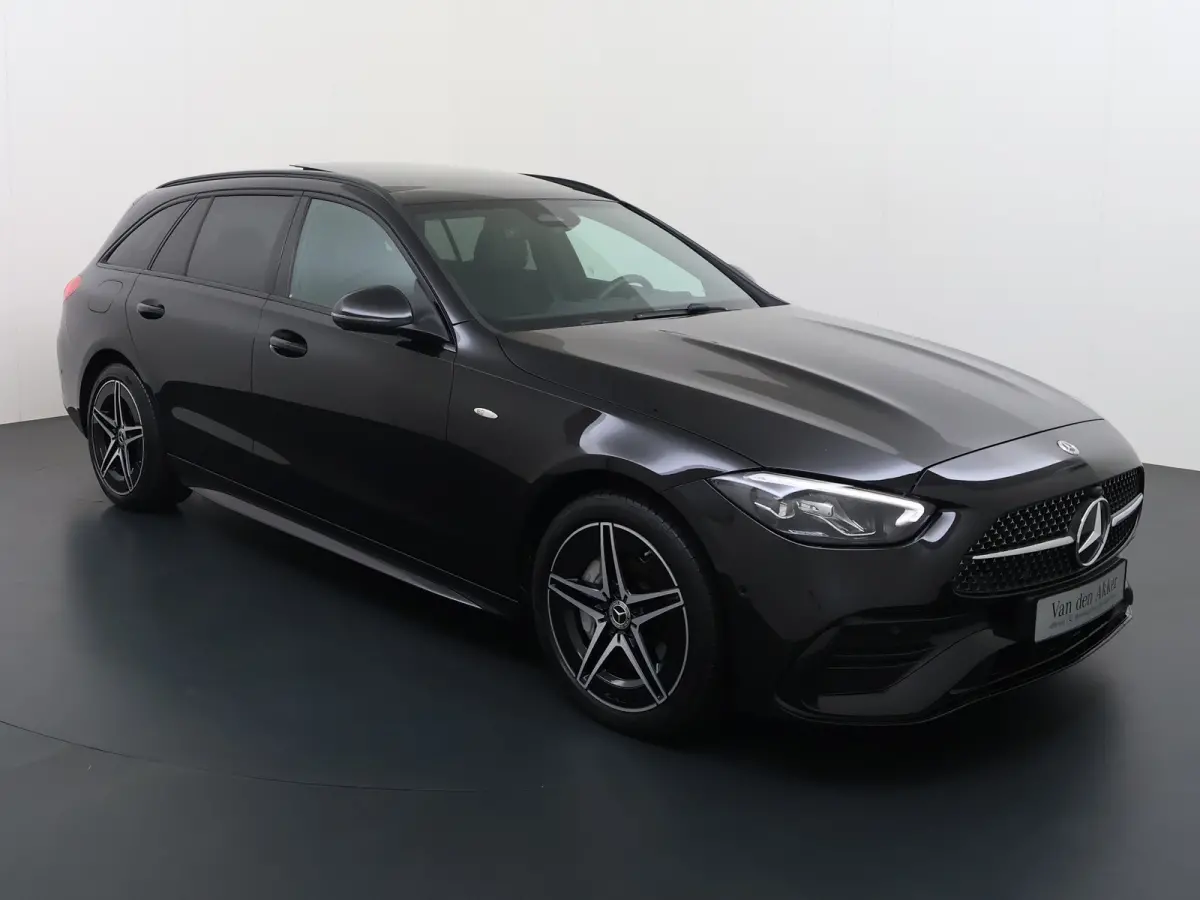 300e AMG // SoH 99% // Trekhaak // Panoramadak // Distronic // 360 Camera // Memory // Sfeerverlichting