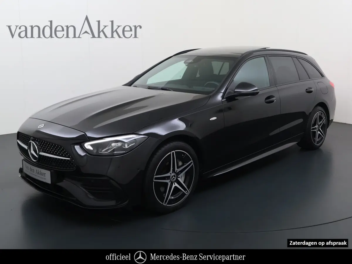 300e AMG // SoH 99% // Trekhaak // Panoramadak // Distronic // 360 Camera // Memory // Sfeerverlichting