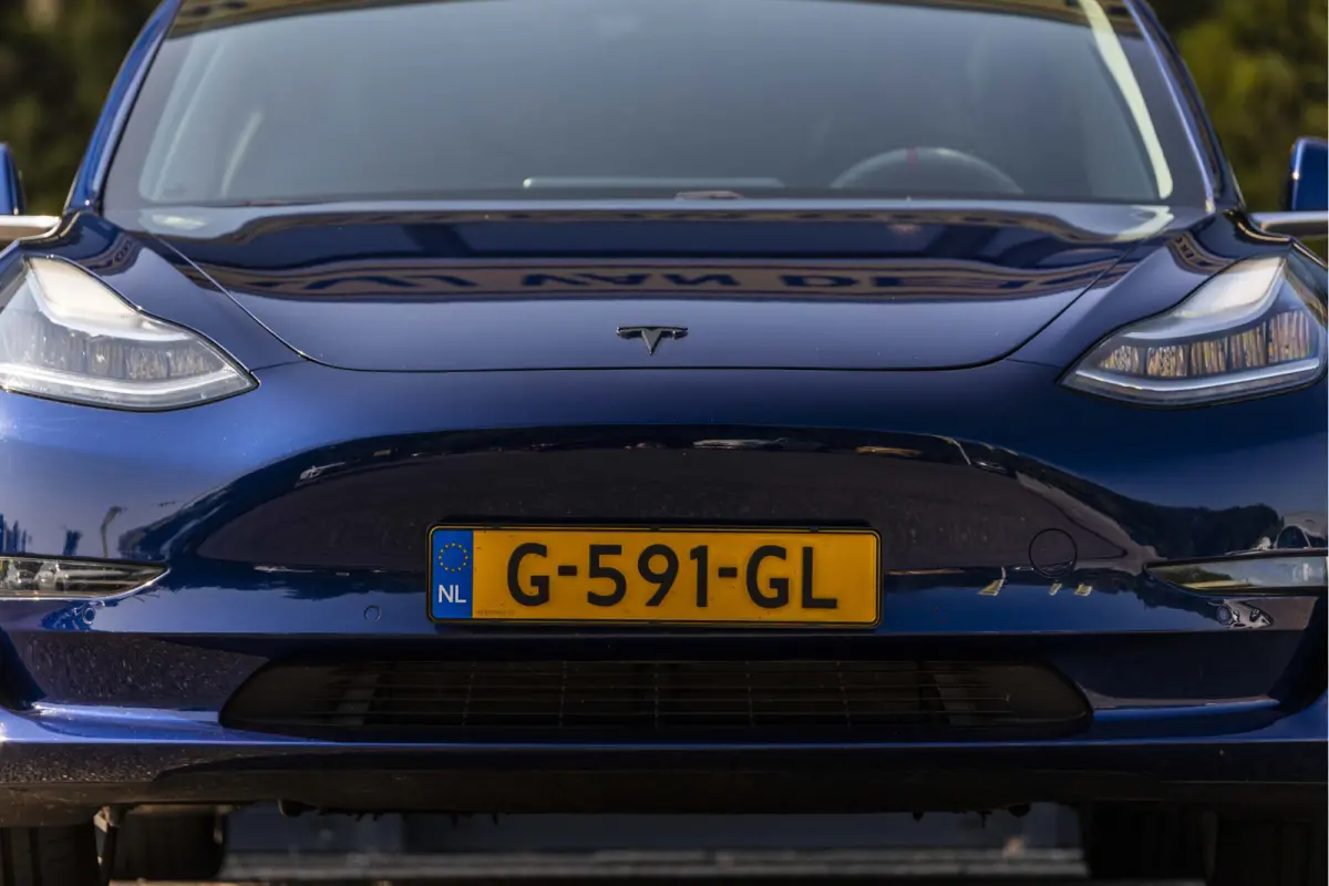 Performance AWD 75 kWh SOH 85.8%