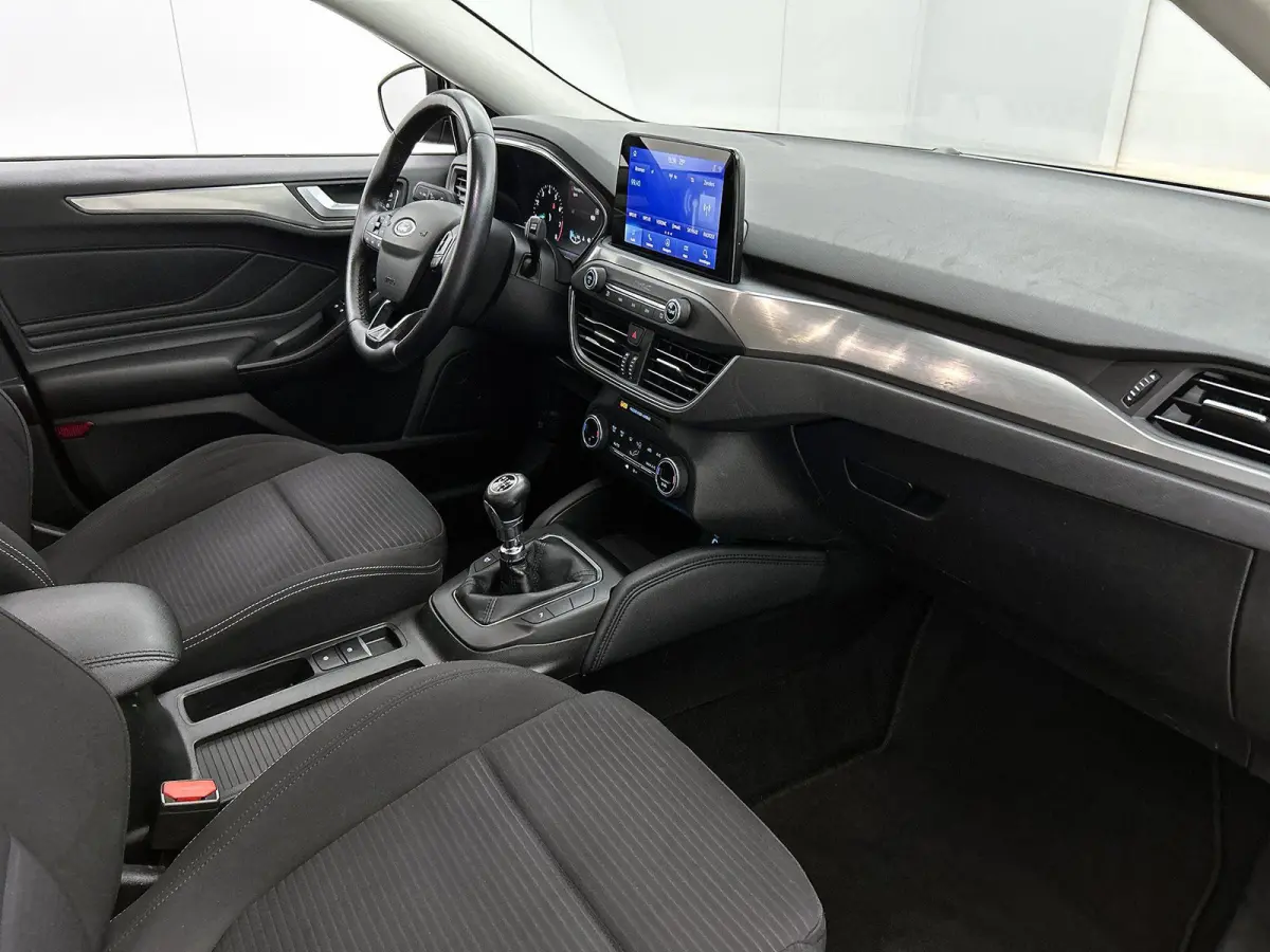 1.5 EcoBoost Titanium Business | TREKHAAK | Cruise control | Parkeersensoren voor en achter | Apple Carplay / Android Auto | Keyless