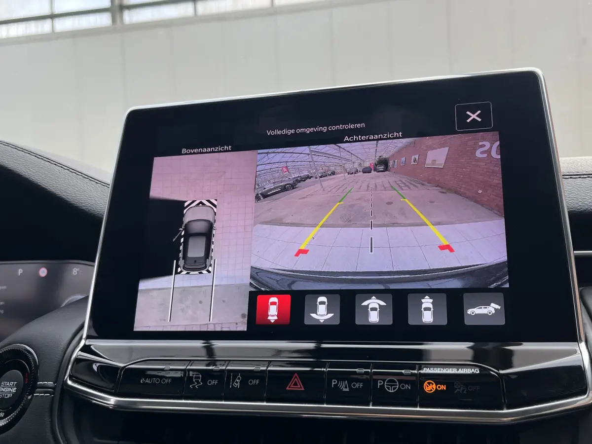 130 e-Hybrid Automaat Altitude | Keyless | Camera rondom | Carplay/Android Auto |