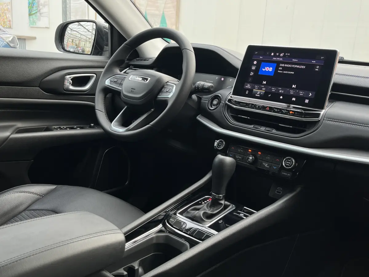 130 e-Hybrid Automaat Altitude | Keyless | Camera rondom | Carplay/Android Auto |