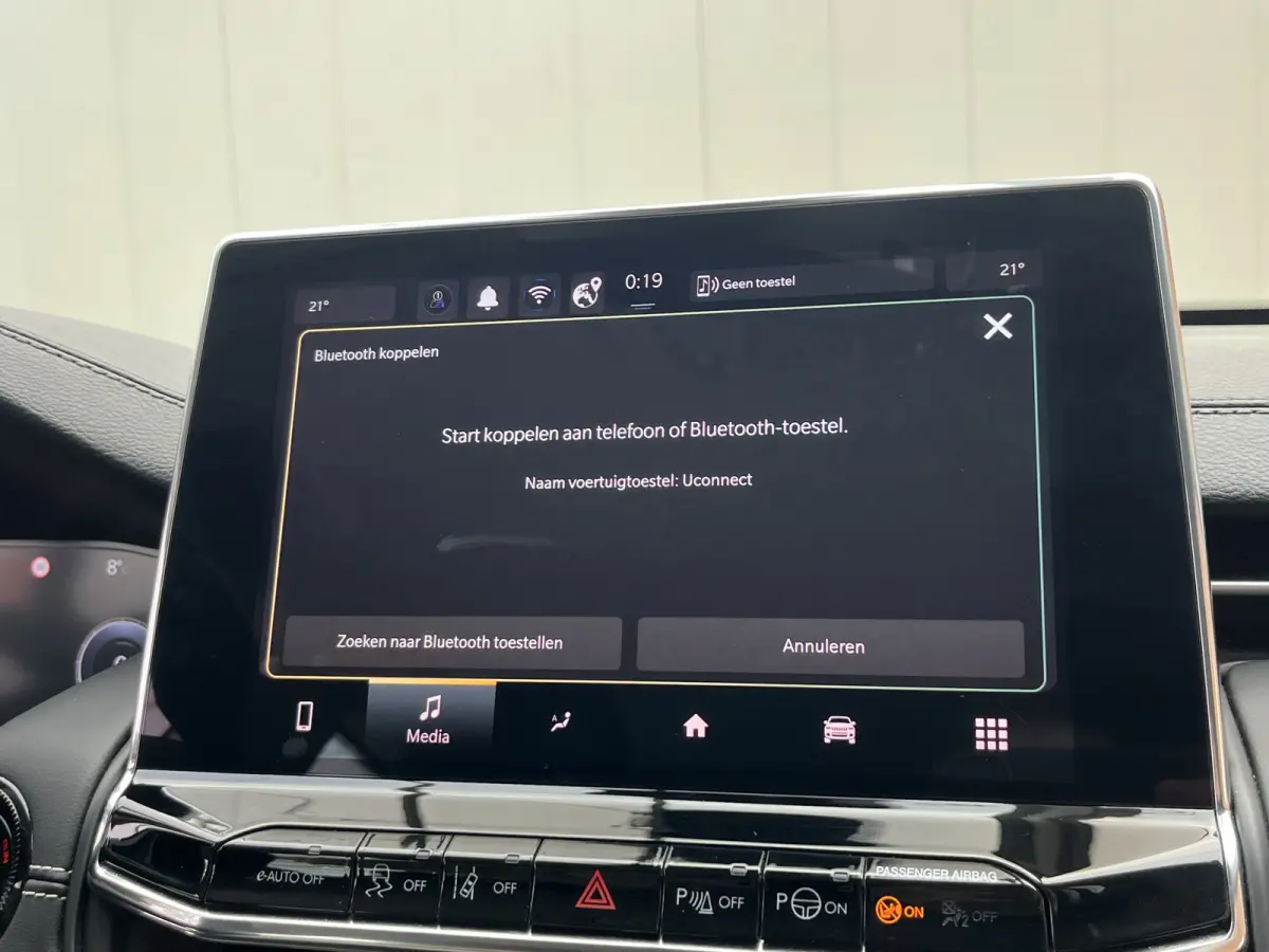 130 e-Hybrid Automaat Altitude | Keyless | Camera rondom | Carplay/Android Auto |