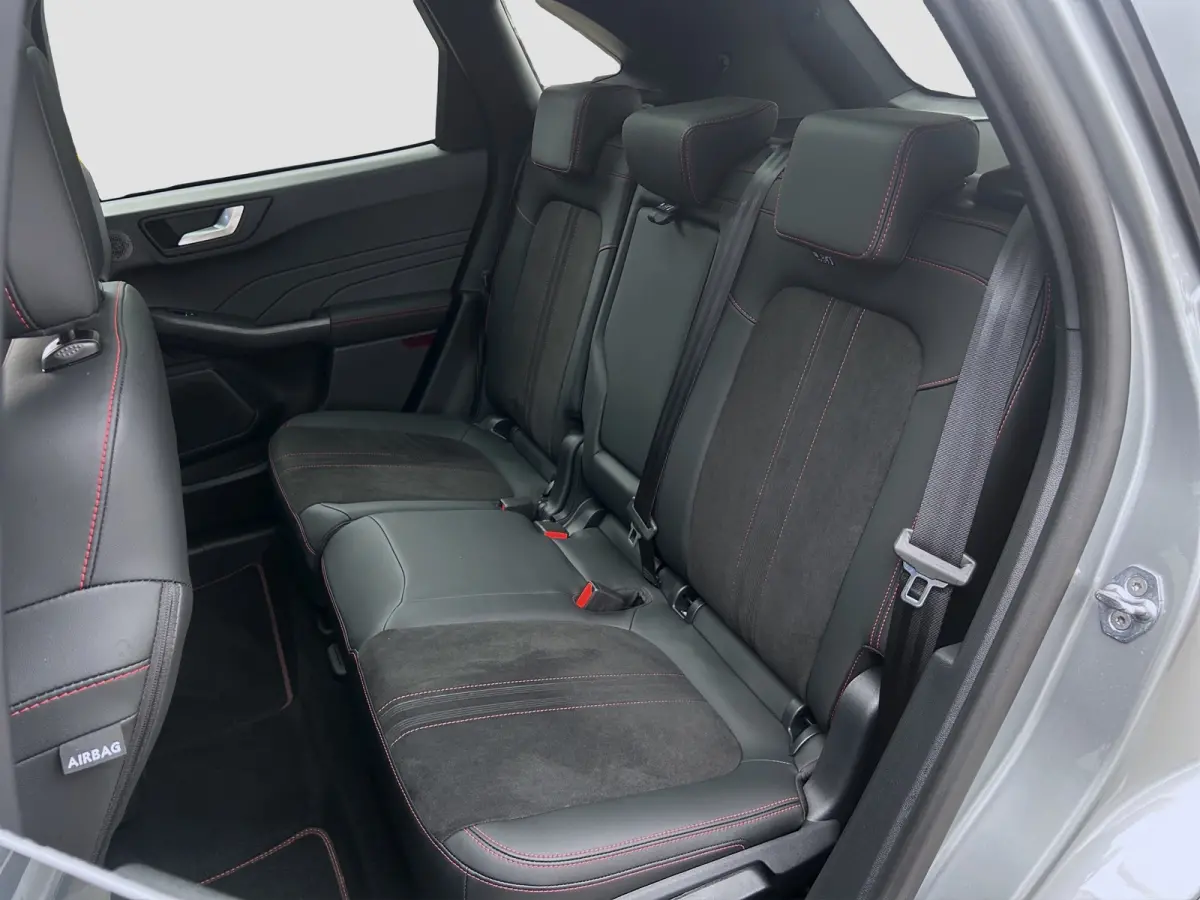 2.5 PHEV ST-Line X | Black Pack | Trekhaak | AGR Stoelen | B&O Audio | 20 inch | Pano