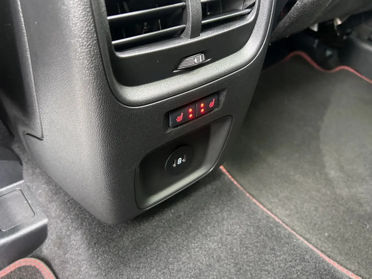 2.5 PHEV ST-Line X | Black Pack | Trekhaak | AGR Stoelen | B&O Audio | 20 inch | Pano
