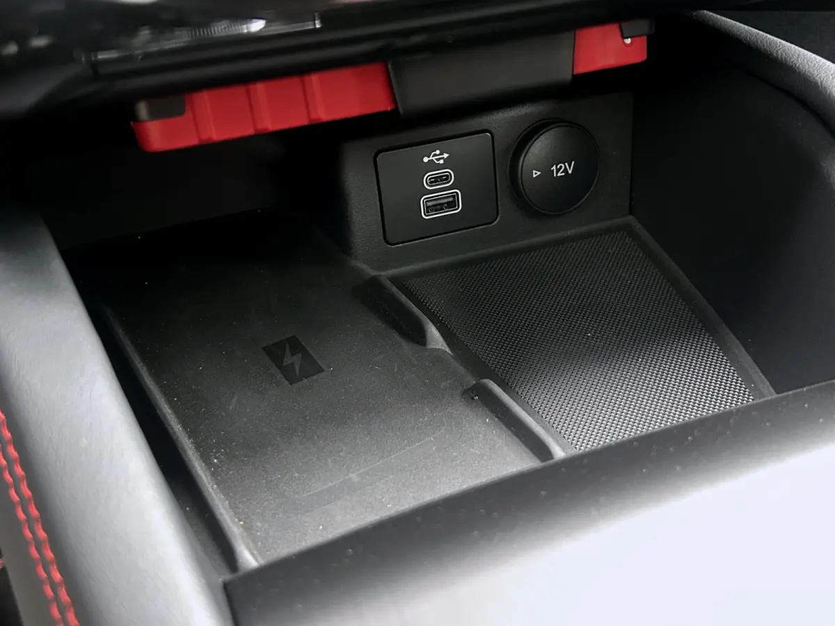 2.5 PHEV ST-Line X | Black Pack | Trekhaak | AGR Stoelen | B&O Audio | 20 inch | Pano