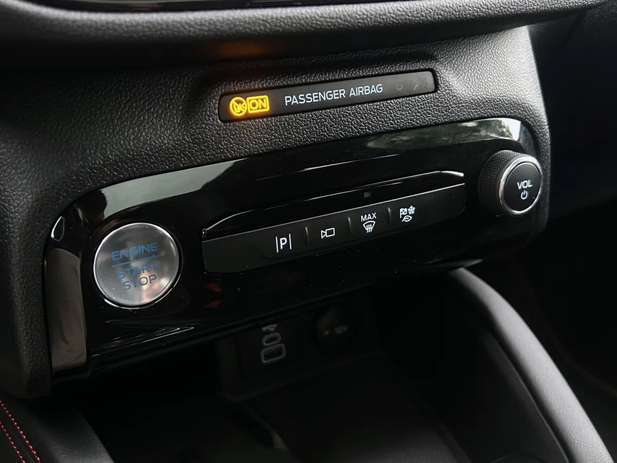 2.5 PHEV ST-Line X | Black Pack | Trekhaak | AGR Stoelen | B&O Audio | 20 inch | Pano