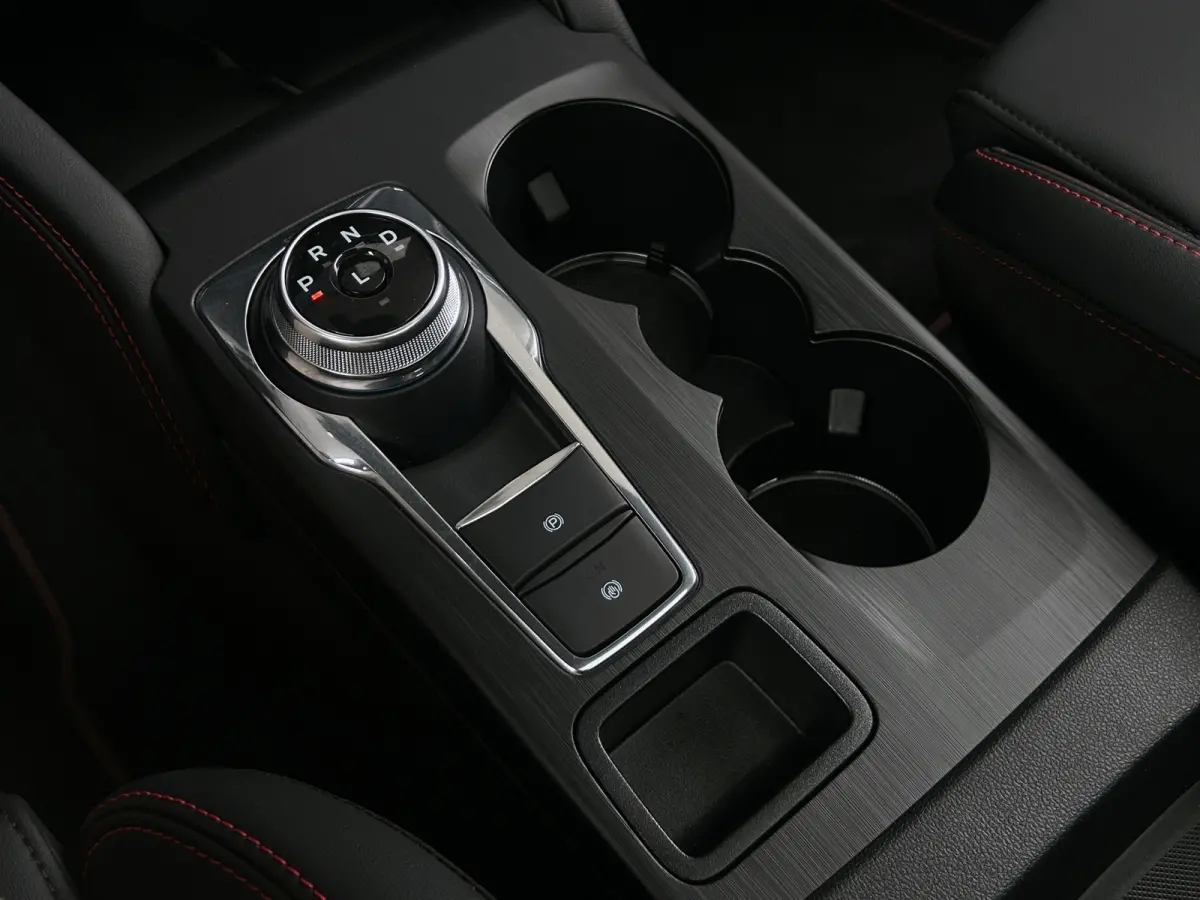 2.5 PHEV ST-Line X | Black Pack | Trekhaak | AGR Stoelen | B&O Audio | 20 inch | Pano