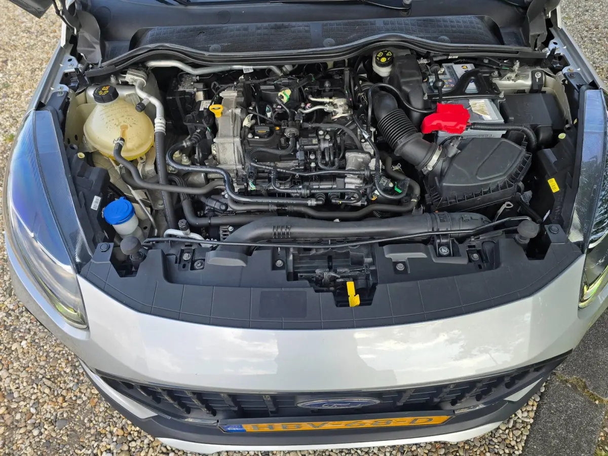 1.0 EcoBoost Hybrid Titanium Vignale Automaat, winterpakket, Airco, cruise control, Apple car play