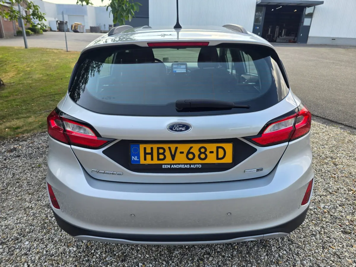1.0 EcoBoost Hybrid Titanium Vignale Automaat, winterpakket, Airco, cruise control, Apple car play