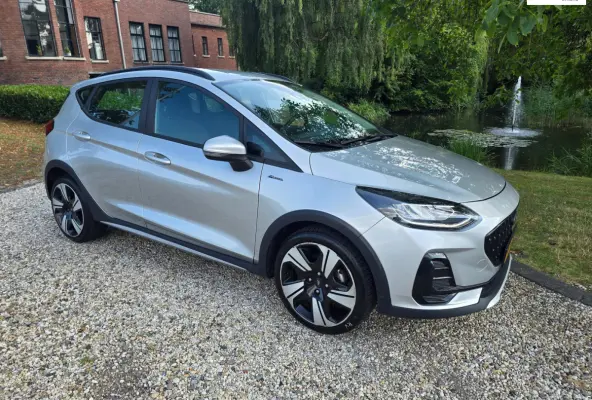 1.0 EcoBoost Hybrid Titanium Vignale Automaat, winterpakket, Airco, cruise control, Apple car play