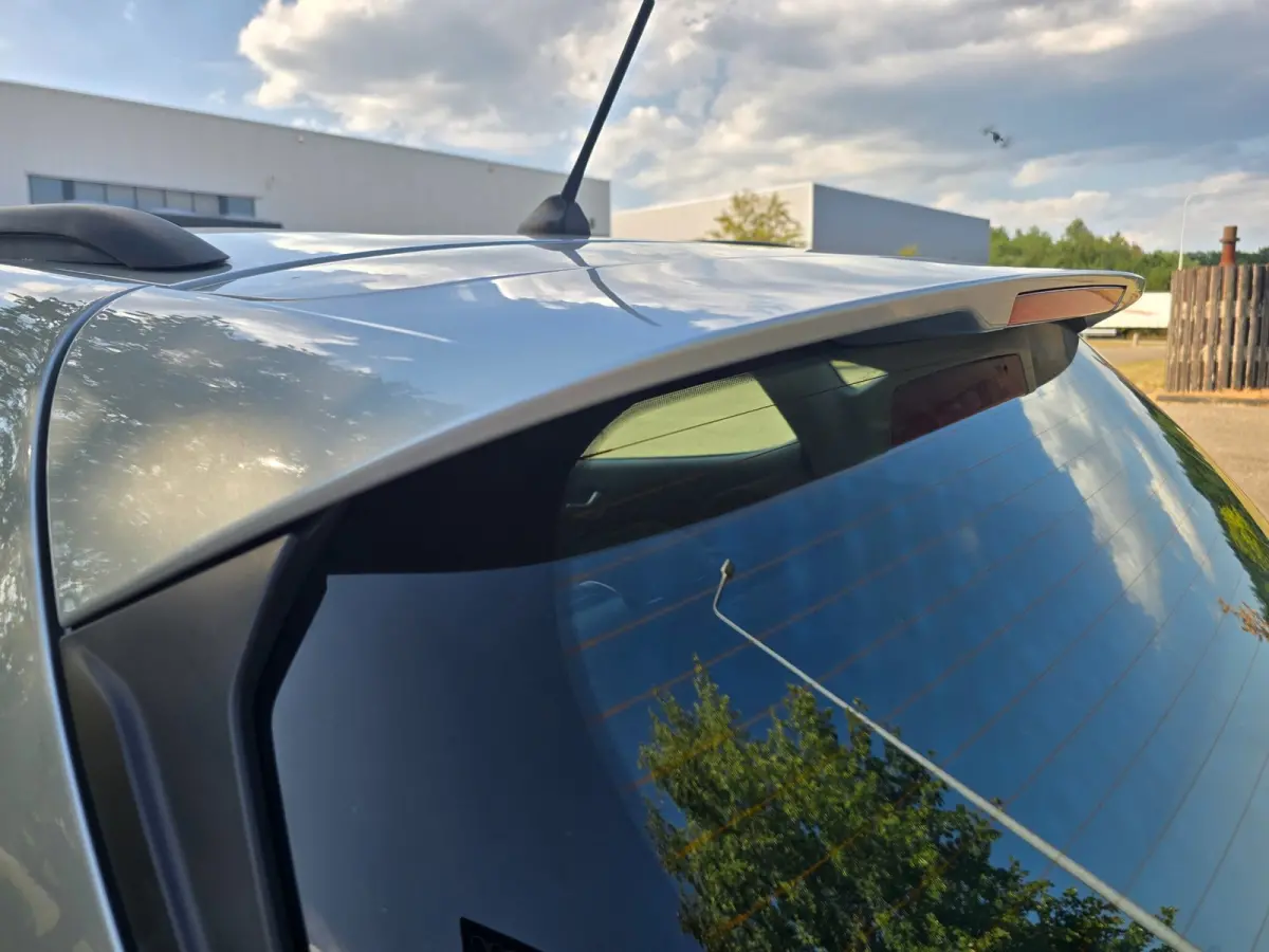 1.0 EcoBoost Hybrid Titanium Vignale Automaat, winterpakket, Airco, cruise control, Apple car play