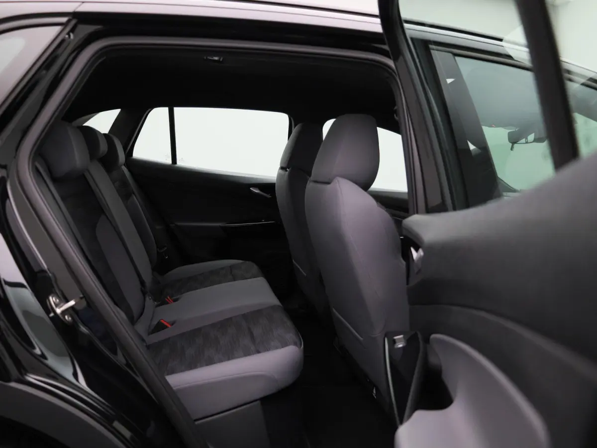 Pro 77 kWh 174 PK| SoH 96,88% | Dealeronderhouden | Navigatie | Stoelverwarming | Stuurwielverwarming | Voorruit Draadloos Verwarmbaar | Parkeersensoren