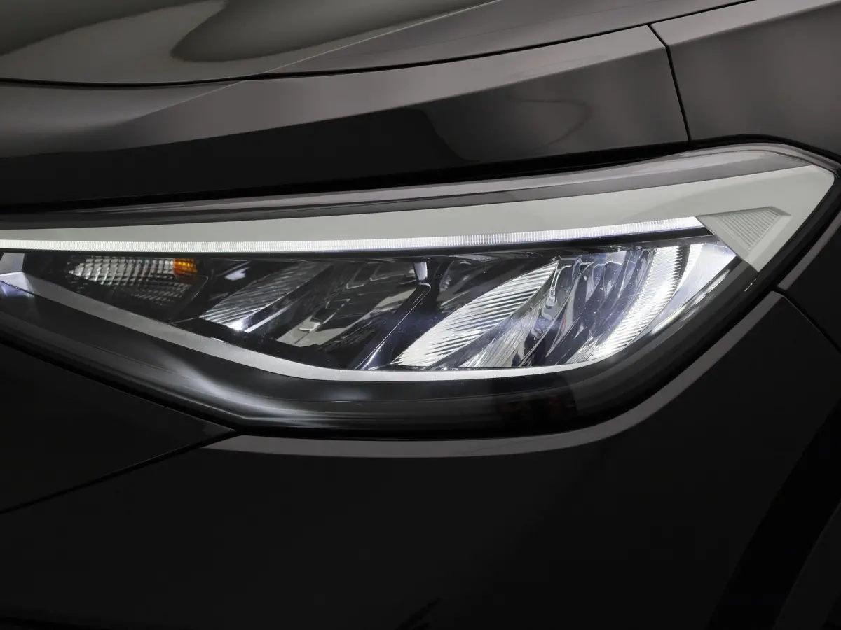 Pro 77 kWh 174 PK| SoH 96,88% | Dealeronderhouden | Navigatie | Stoelverwarming | Stuurwielverwarming | Voorruit Draadloos Verwarmbaar | Parkeersensoren