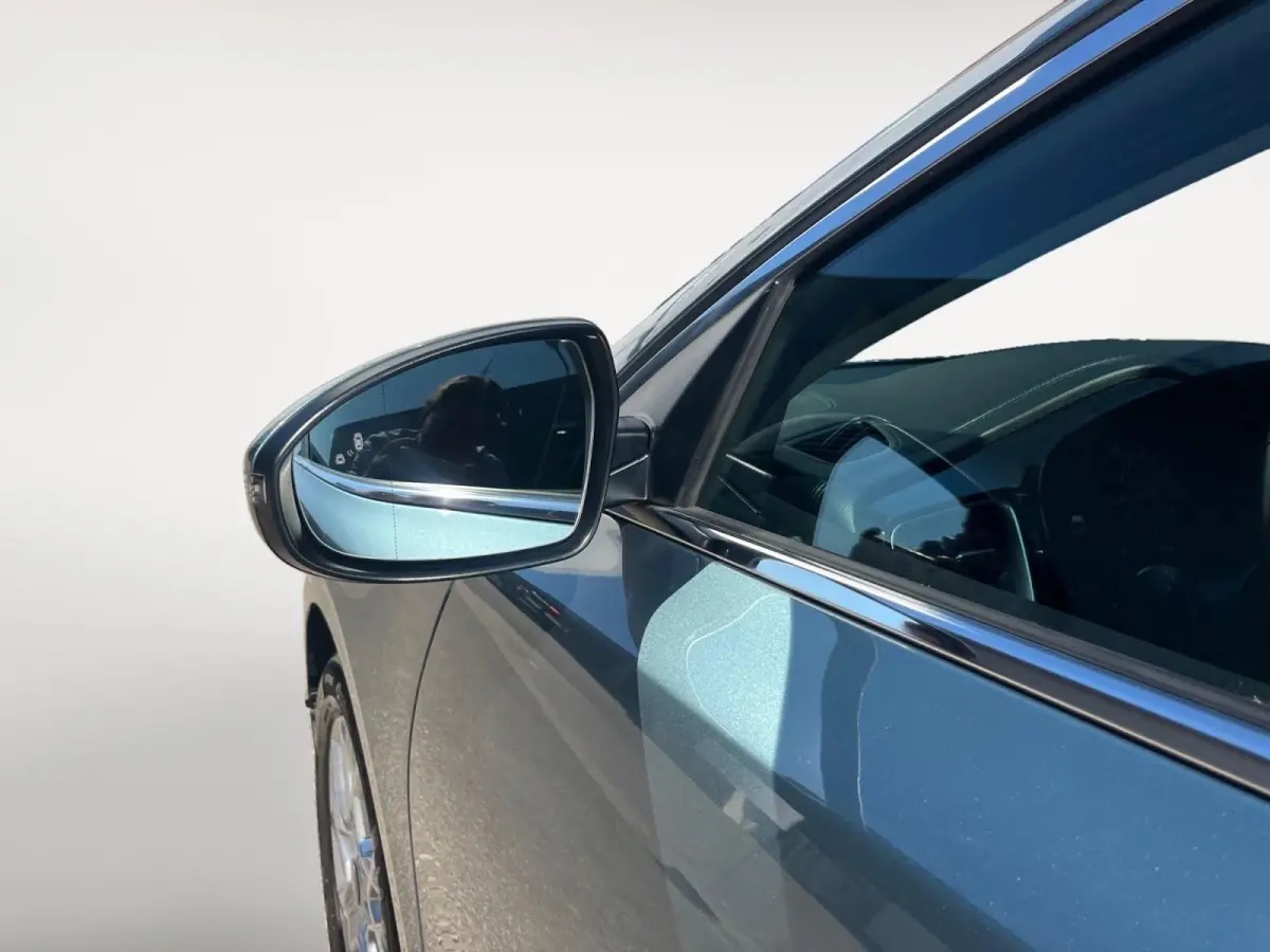 1.0 T-GDi DynamicPlusLine | Apple Carplay / Android Auto | Navigatiesysteem | Stoel + Stuurverwarming | Licht + Regensensor | Parkeersensoren Voor + Achter | Camera Achter | Elektrisch Bedie