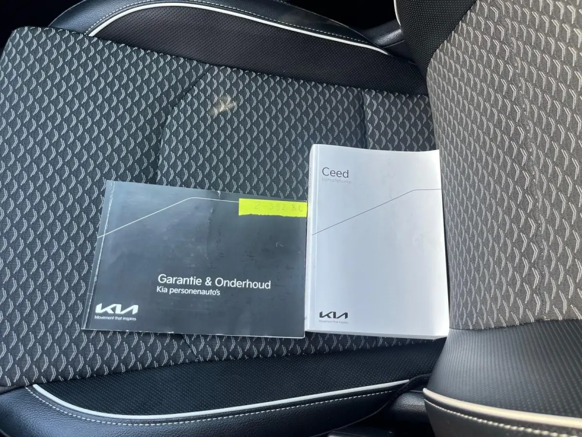 1.0 T-GDi DynamicPlusLine | Apple Carplay / Android Auto | Navigatiesysteem | Stoel + Stuurverwarming | Licht + Regensensor | Parkeersensoren Voor + Achter | Camera Achter | Elektrisch Bedie