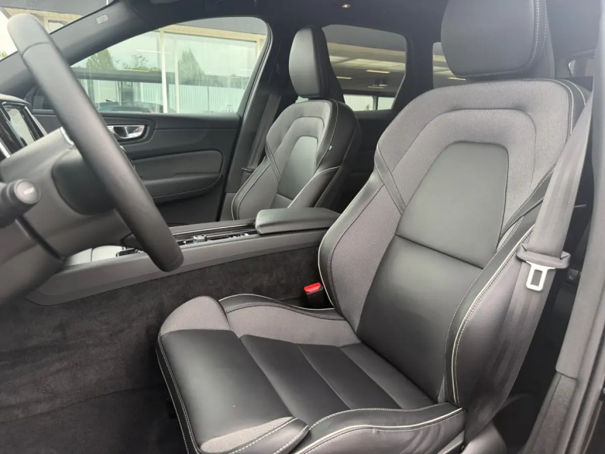 2.0 T8 AWD+ Black Edition | panoramadak | Harmann Kardan