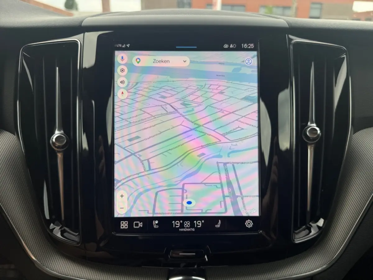 2.0 T8 AWD+ Black Edition | panoramadak | Harmann Kardan