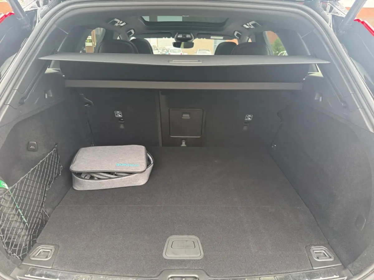 2.0 T8 AWD+ Black Edition | panoramadak | Harmann Kardan
