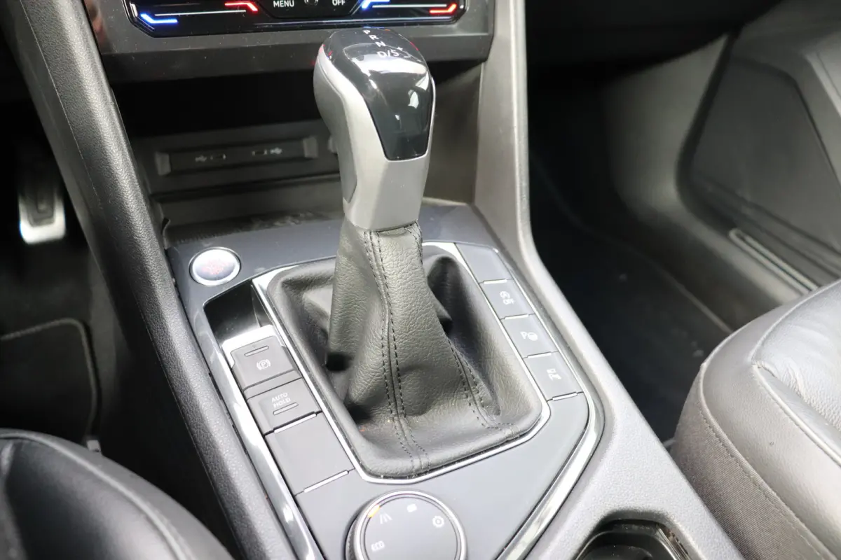 1.5 TSI FR Business Intense 7p. Zeer compleet, trekhaak wegklapbaar, panoramadak, leder.