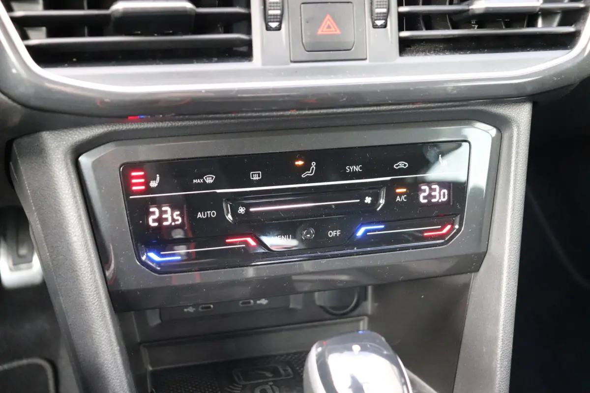 1.5 TSI FR Business Intense 7p. Zeer compleet, trekhaak wegklapbaar, panoramadak, leder.