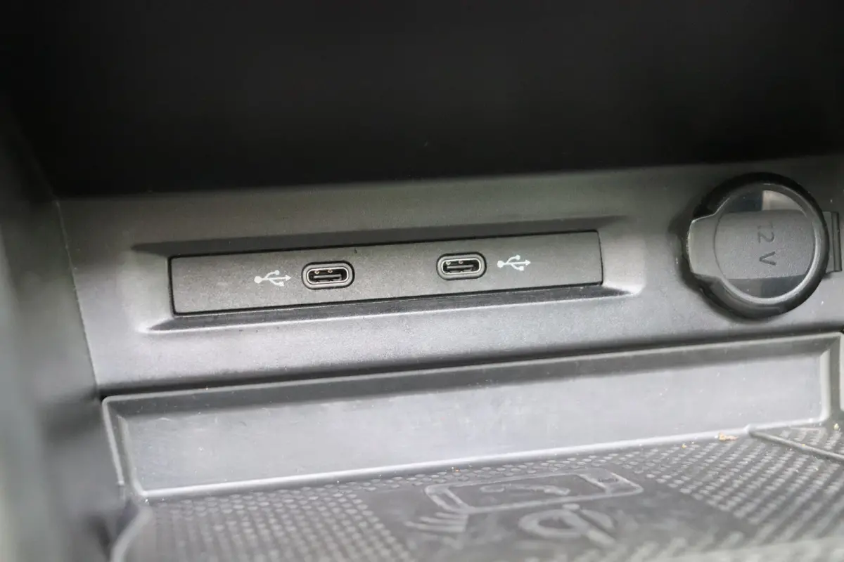 1.5 TSI FR Business Intense 7p. Zeer compleet, trekhaak wegklapbaar, panoramadak, leder.
