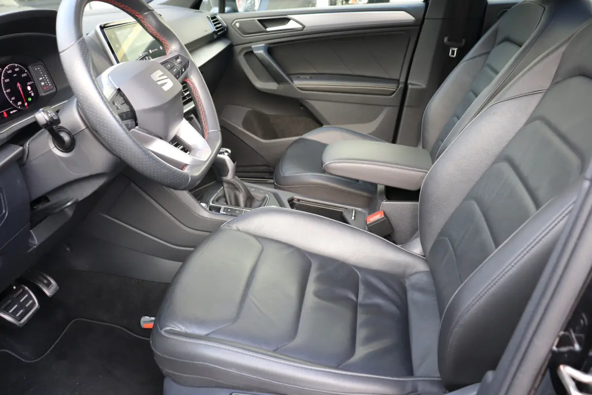 1.5 TSI FR Business Intense 7p. Zeer compleet, trekhaak wegklapbaar, panoramadak, leder.
