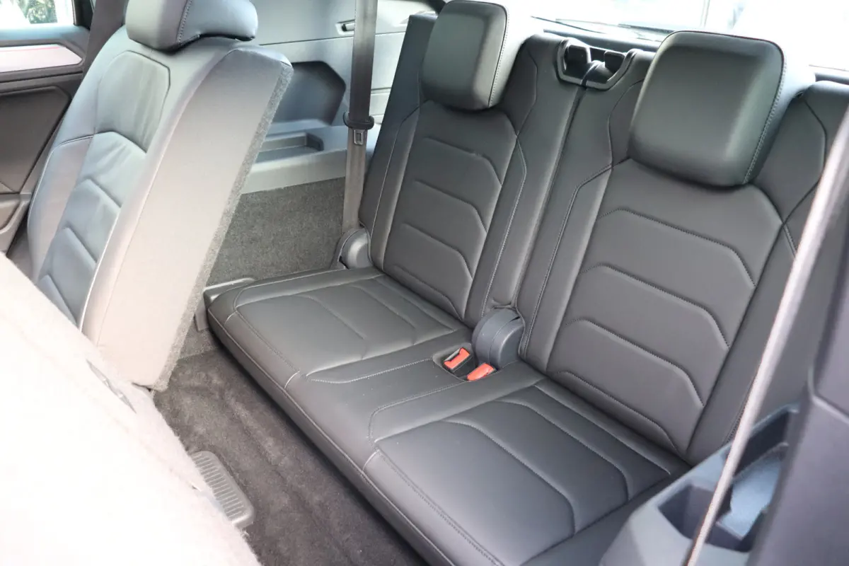 1.5 TSI FR Business Intense 7p. Zeer compleet, trekhaak wegklapbaar, panoramadak, leder.