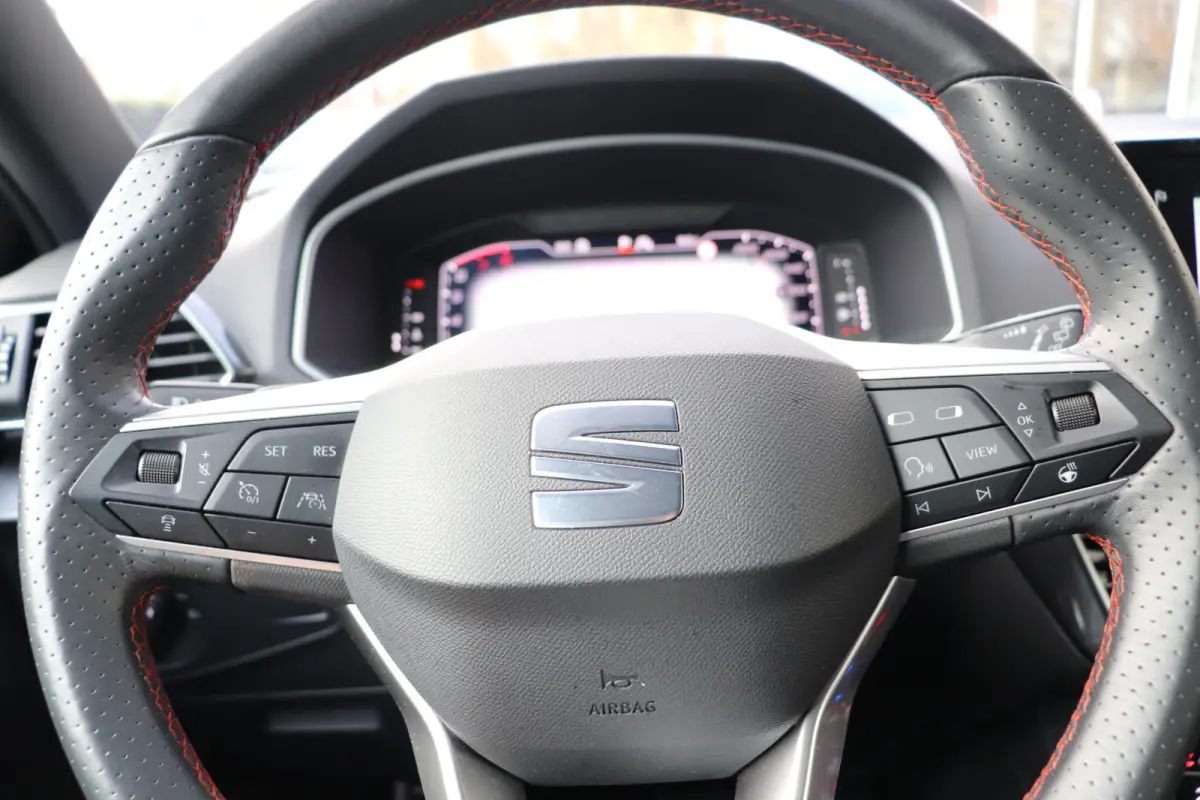1.5 TSI FR Business Intense 7p. Zeer compleet, trekhaak wegklapbaar, panoramadak, leder.