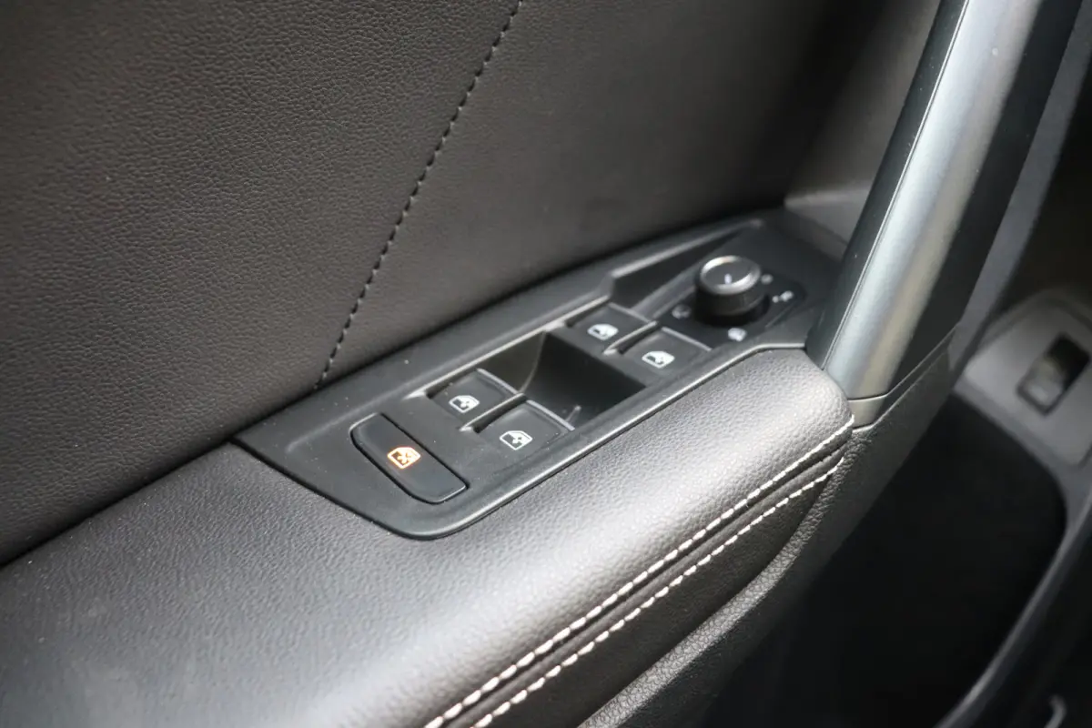 1.5 TSI FR Business Intense 7p. Zeer compleet, trekhaak wegklapbaar, panoramadak, leder.