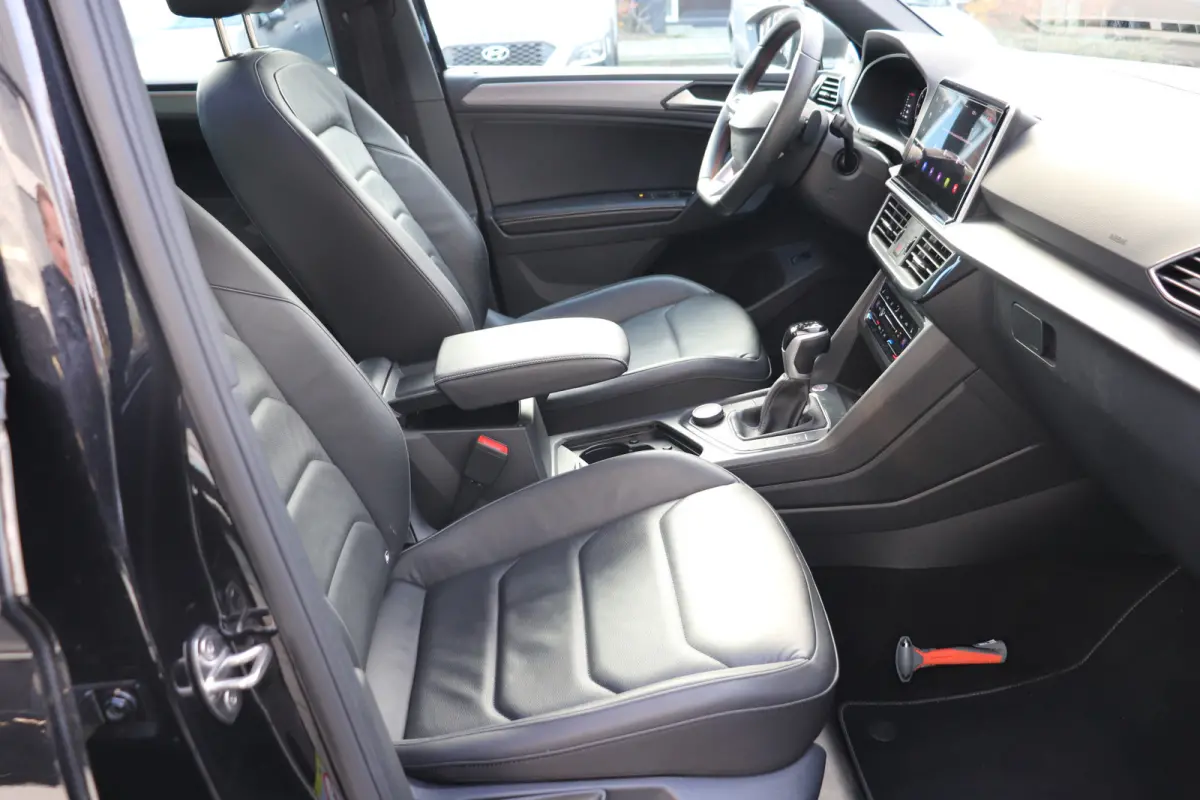 1.5 TSI FR Business Intense 7p. Zeer compleet, trekhaak wegklapbaar, panoramadak, leder.