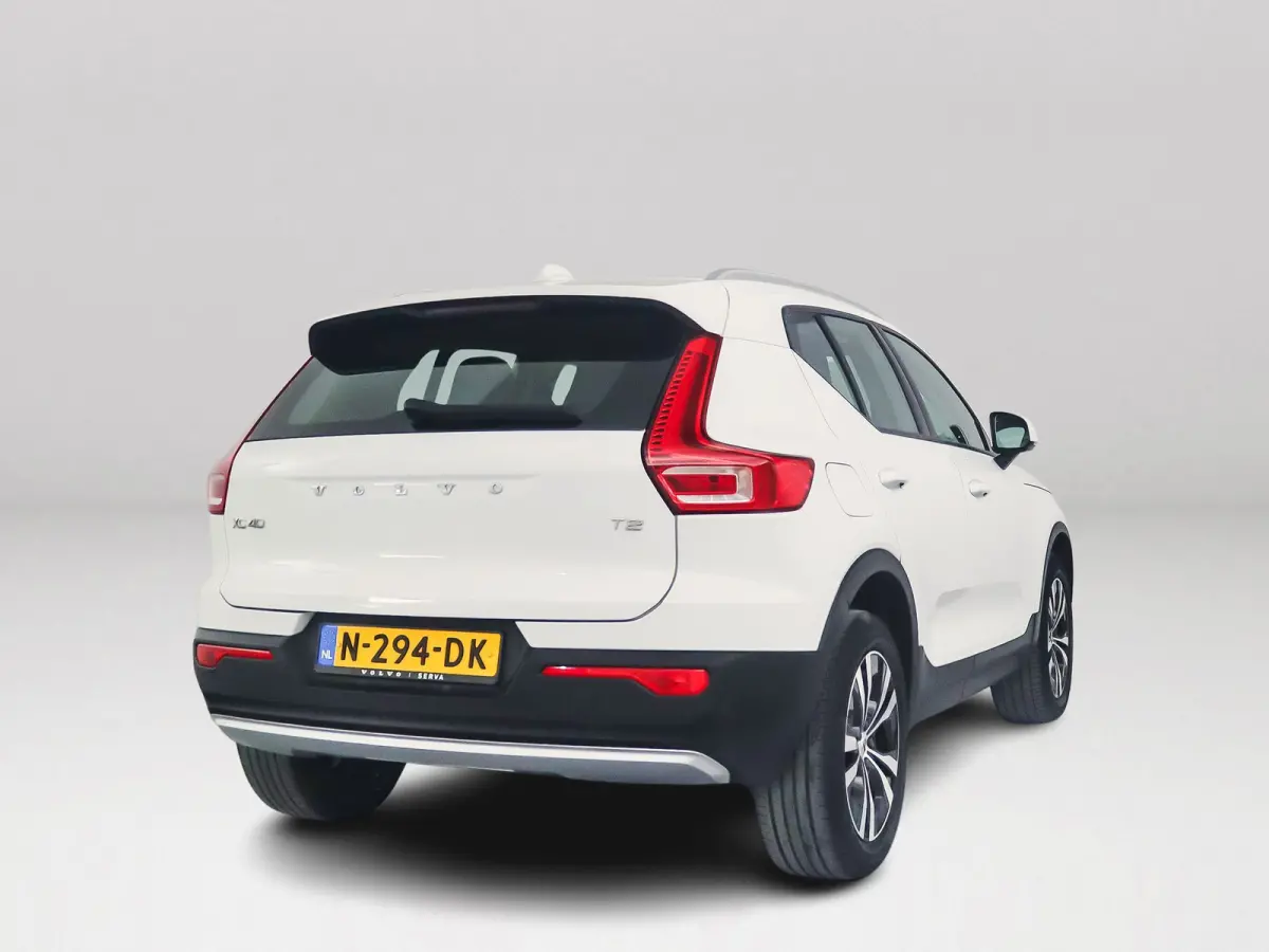 T2 Momentum Business | Parkeercamera | Climate control | Cruise control | Navigatie